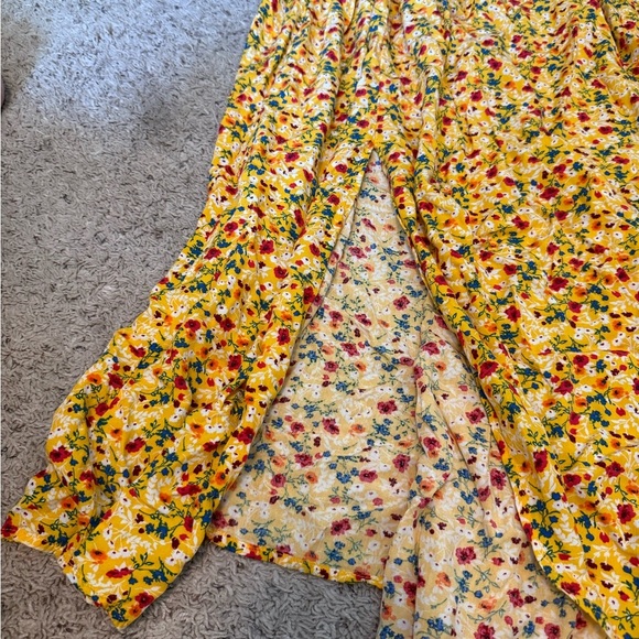 Floral Yellow Maxi Dress - Picture 2 of 4